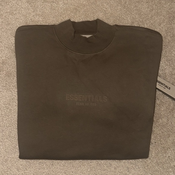 Fear of God Essentials Crewneck - Picture 1 of 4